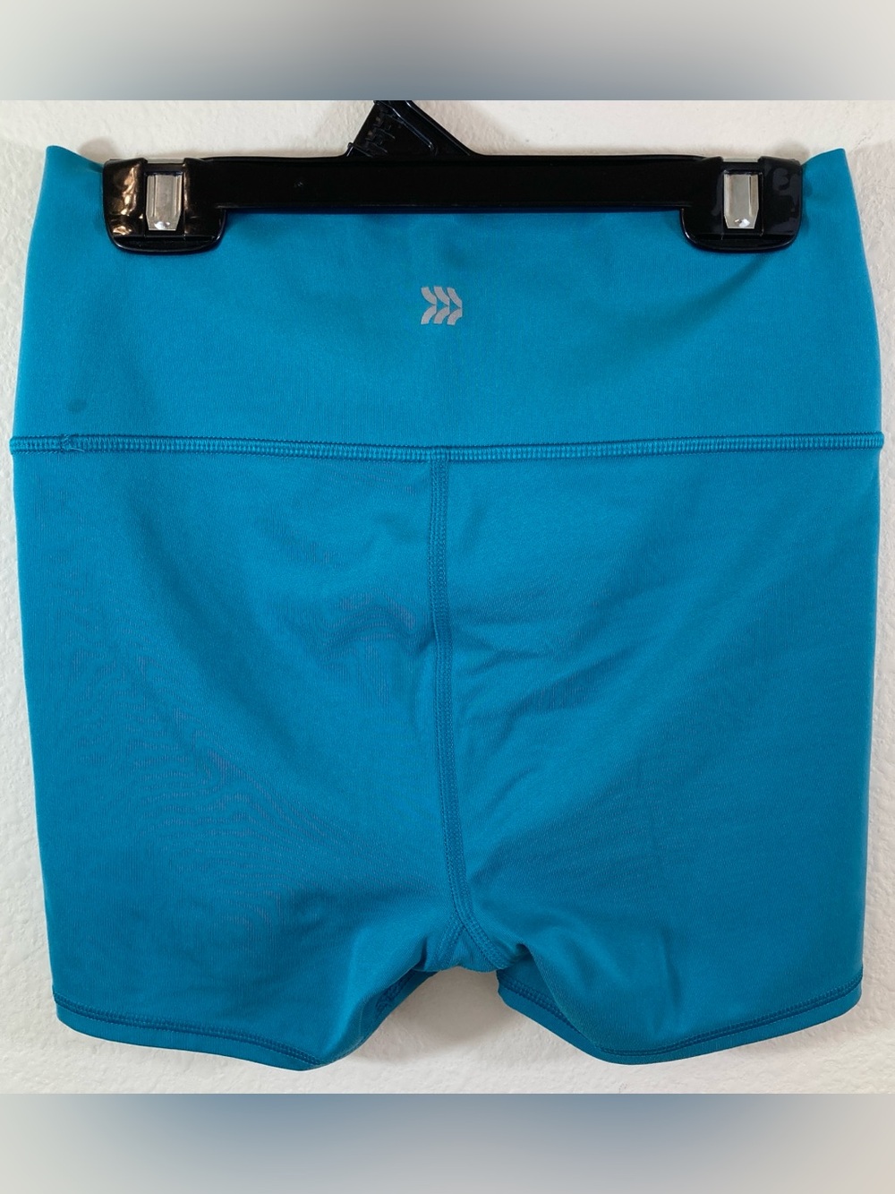 All in Motion Girls Aqua Bike Shorts Size L 10/12 Wide Waistband - Picture 3 of 5